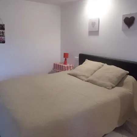 Bed & Breakfast Chez Gwen Et Flo *